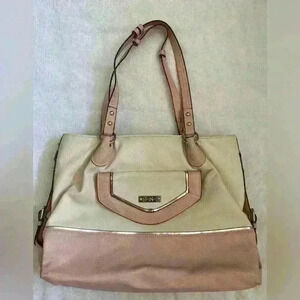 Jessica Simpson handbag